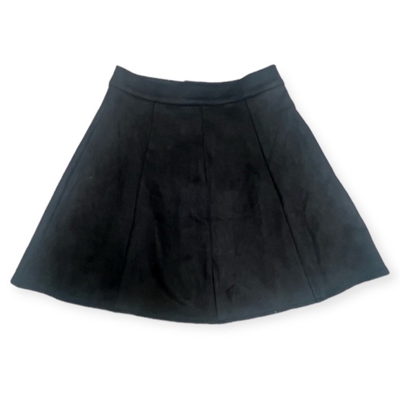 NWT Fuiloth Faux Suede Feel Mini Skirt Size S - Picture 3 of 4